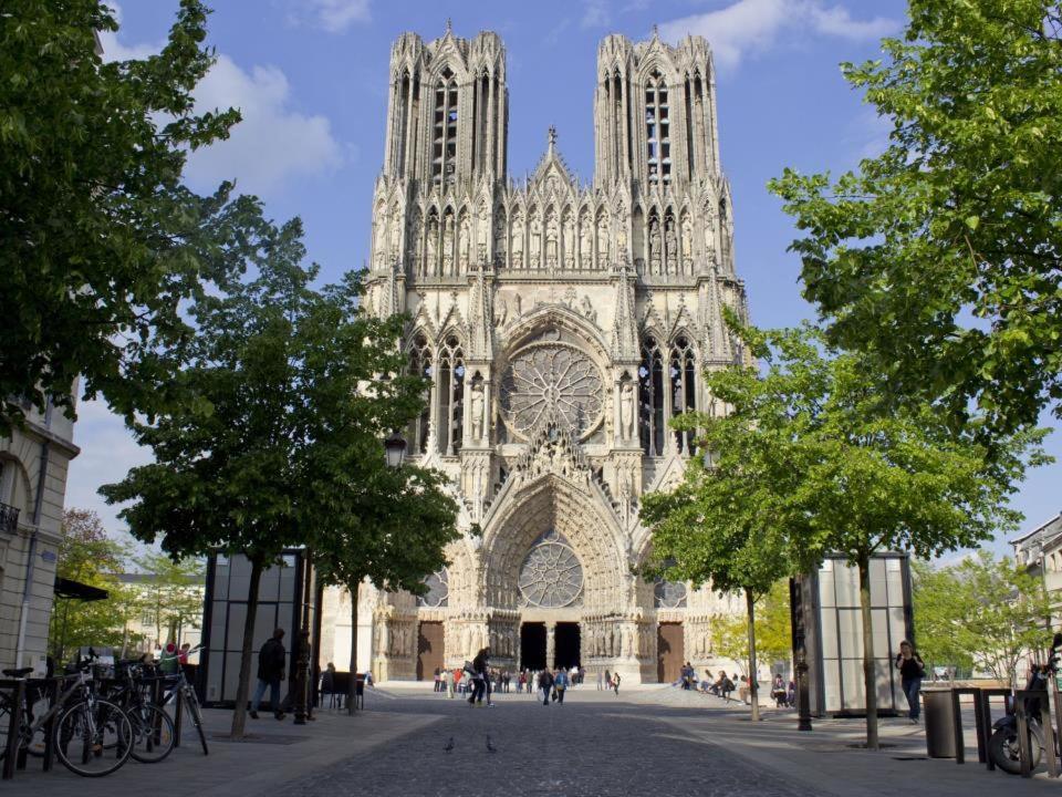 Ferienwohnung Loft Royal Des Promenades Reims Exterior foto